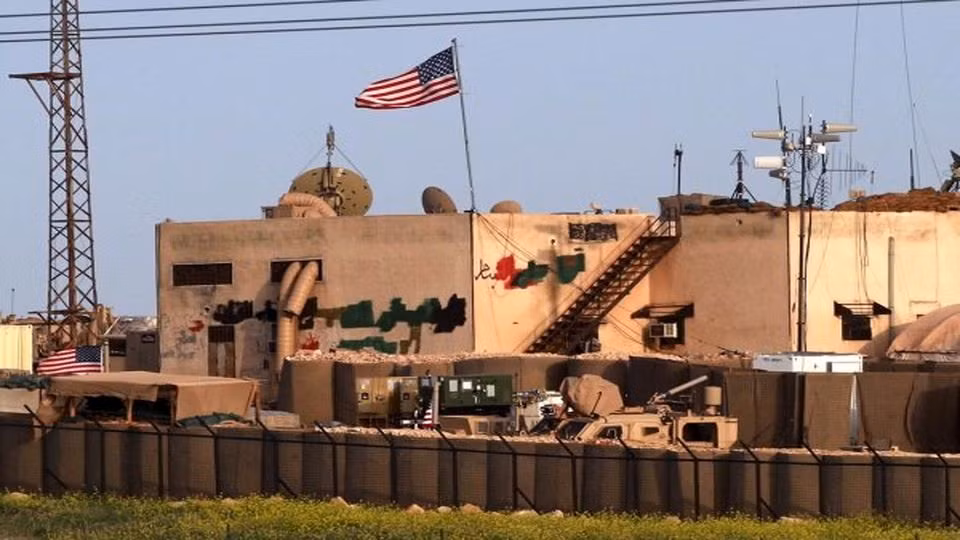 Một căn cứ của Mỹ ở miền Đông Bắc Syria bị tấn công tên lửa ảnh 1