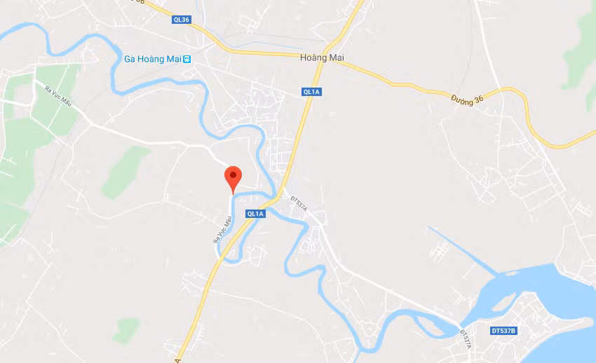Lật thuyền khi đi ngắm cảnh trên sông Hoàng Mai, 2 bố con bị đuối nước ảnh 1