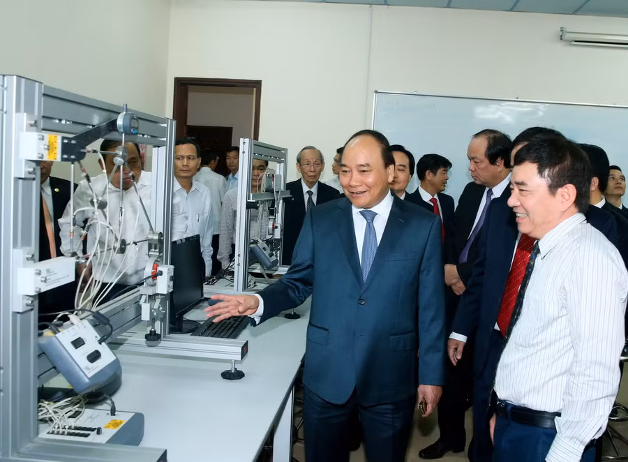 Đại học quốc gia Thành phố Hồ Chí Minh phấn đấu vào tốp đầu châu Á ảnh 1
