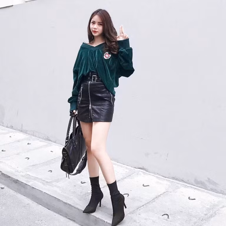 Mãn nhãn với loạt street style rực rỡ của fashionista Việt ảnh 1