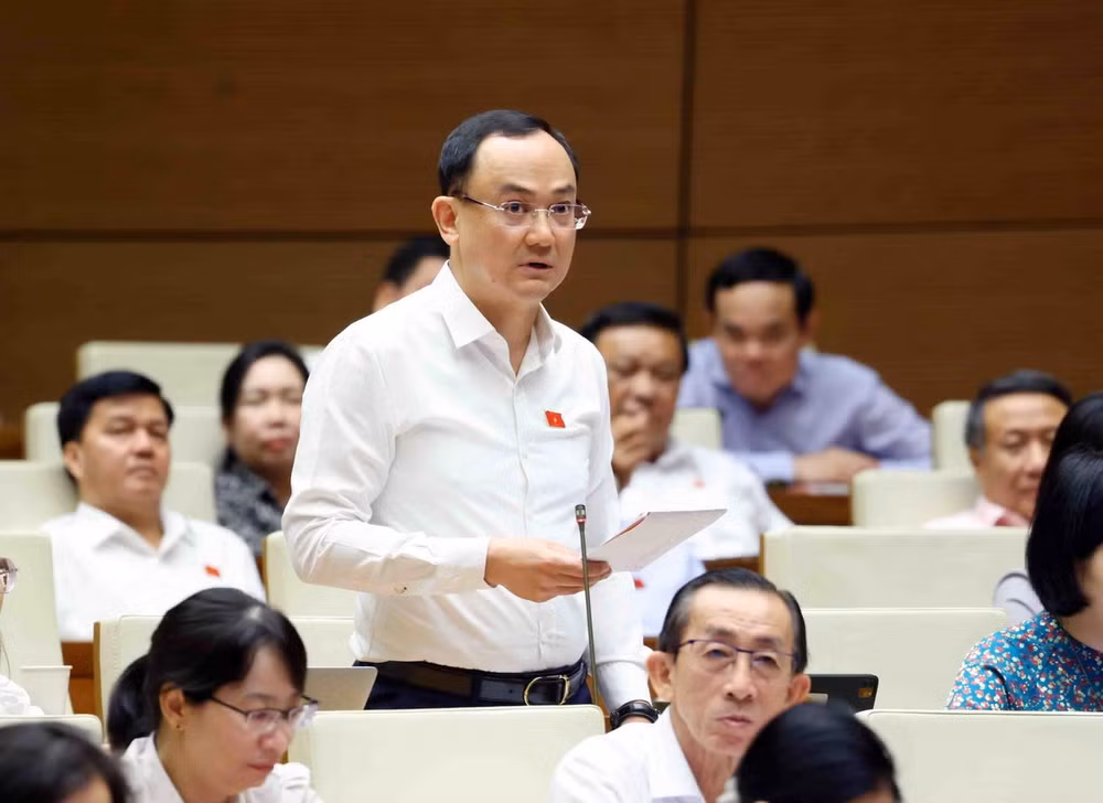 TTXVN_0406NguyenngocsondaibieuQH.jpg