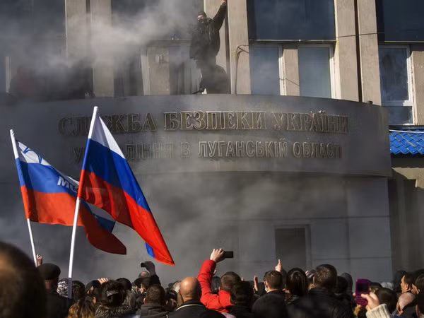 RIA: 96,2% người dân Luhansk ủng hộ độc lập cho khu vực ảnh 1