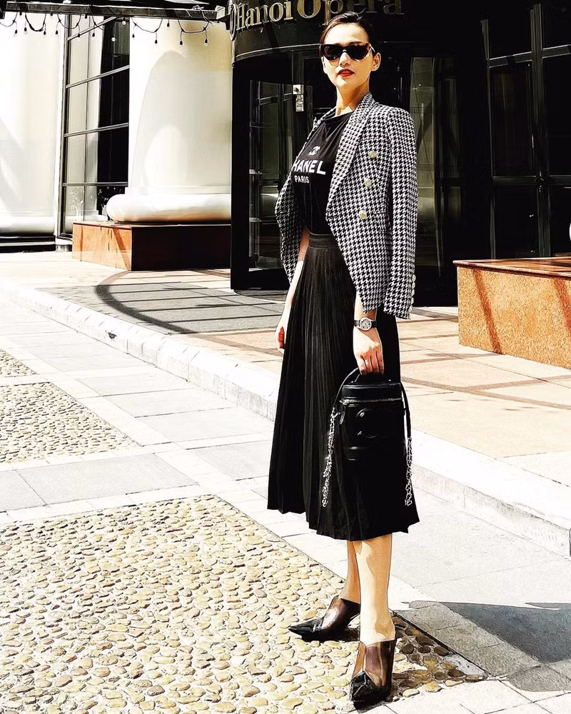 Tan chảy với street style "kẹo ngọt," ngập màu pastel của sao Việt ảnh 24