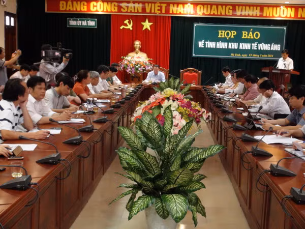 Tạm giữ thêm 76 đối tượng gây rối ở Khu kinh tế Vũng Áng ảnh 1