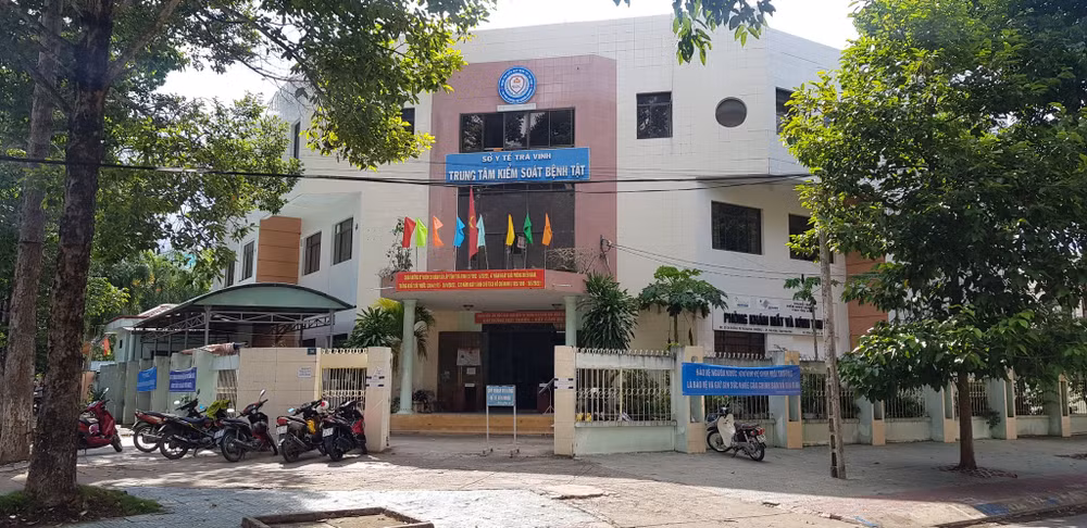 Vụ Công ty Việt Á: Trà Vinh kỷ luật Giám đốc, Phó Giám đốc Sở Y tế ảnh 1