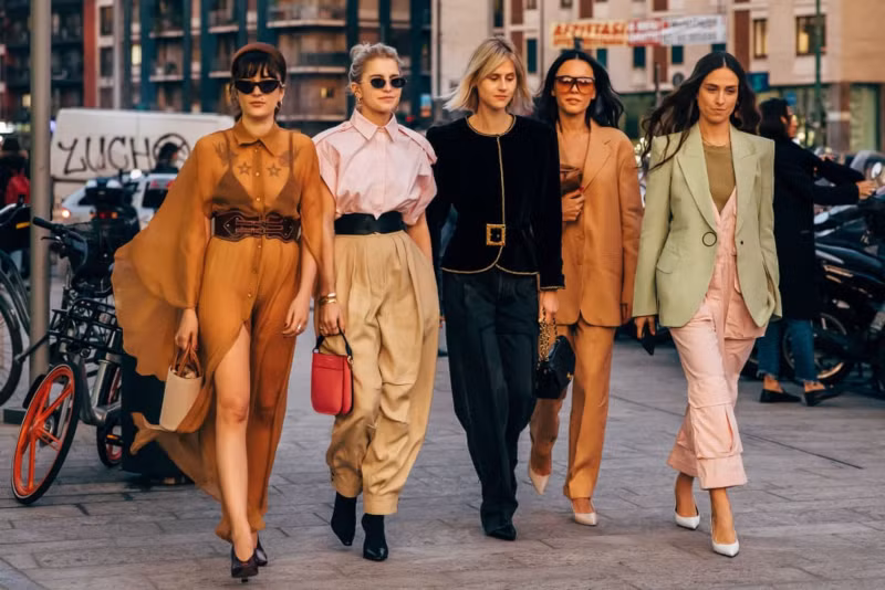 5 cách phối đồ streetwear vừa an toàn vừa hợp mốt hậu giãn cách ảnh 1