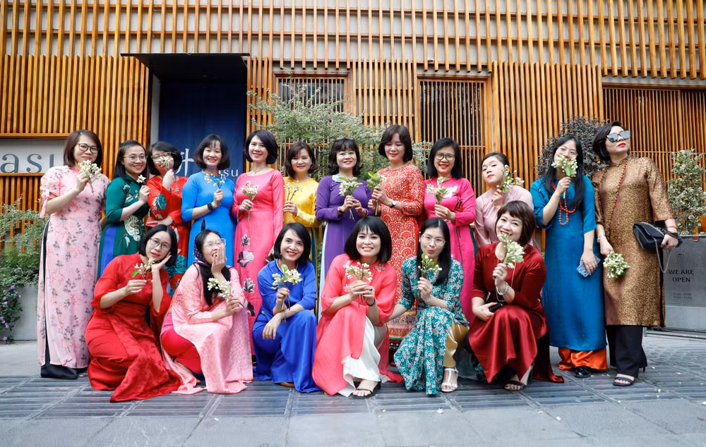 TTXVN_0703aodai8.jpg