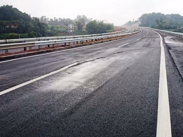 Chủ tịch Keangnam gửi thư xin lỗi vì sự cố ở cao tốc Nội Bài-Lào Cai ảnh 1