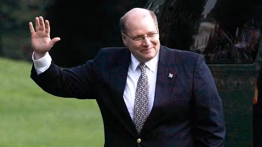 Thêm một cố vấn của Tổng thống Mỹ Donald Trump đệ đơn từ chức ảnh 1
