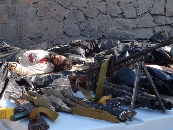 Quân đội Pakistan không kích tiêu diệt 60 phần tử Taliban ảnh 1