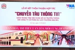 Đưa ấn phẩm đặc sắc của TTXVN lên chuyến tàu ”Hà Nội 5 cửa ô” 