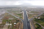 Nút giao cao tốc Khánh Hòa- Buôn Ma Thuột ở 20km đầu tuyến. (Ảnh: TTXVN phát)