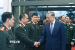 Tổng Bí thư Tô Lâm đến thăm, kiểm tra công tác ứng trực và chúc Tết tại Cục An ninh mạng và phòng chống tội phạm sử dụng công nghệ cao. (Ảnh: Thống Nhất/ TTXVN)