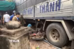 Hiện trường vụ tai nạn giao thông nghiêm trọng. (Ảnh: TTXVN phát)