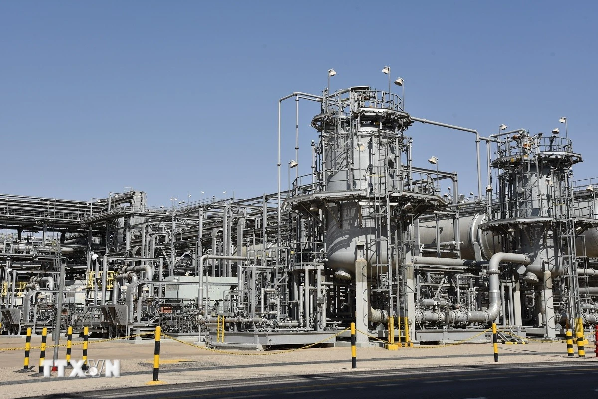 Xung đột Trung Đông: Saudi Arabia lần đầu công bố tác động đến sản lượng dầu