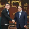 Thủ tướng Phạm Minh Chính tiếp ông Hyoung Nyon Kim, Phó Chủ tịch Tập đoàn Dunamu của Hàn Quốc. (Ảnh: Dương Giang/TTXVN)