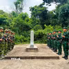 Lực lượng Bộ đội Biên phòng Quảng Trị và Bộ Chỉ huy Quân sự tỉnh Savannakhet (Lào) phối hợp tuần tra song phương. (Ảnh: TTXVN phát)