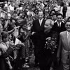 Lãnh đạo Đảng, Nhà nước Ba Lan cùng đông đảo người dân thủ đô Warsaw nồng nhiệt chào đón Chủ tịch Hồ Chí Minh thăm chính thức Ba Lan, ngày 21/7/1957. (Ảnh: TTXVN)