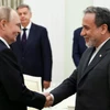 Tổng thống Nga Vladimir Putin và Ngoại trưởng Iran Abbas Araghchi trong cuộc gặp tại Điện Kremlin vào ngày 23/6. (Nguồn: Reuters)