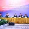 Thủ tướng Lê Minh Hưng và Tổng thống Hàn Quốc Lee Jae Myung dự Tọa đàm bàn tròn với doanh nghiệp Việt Nam và Hàn Quốc. (Ảnh: Dương Giang/TTXVN)