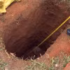 Hố sâu khoảng 1,6 m được nhóm người Trung Quốc xâm hại tại lăng mộ vua Lê Túc Tông. (Nguồn: Công an tỉnh Thanh Hóa)