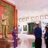 Để phục vụ lượng khách tăng cao, Ban quản lý Di tích quốc gia đặc biệt Đôi bờ Hiền Lương-Bến Hải huy động toàn bộ cán bộ, nhân viên làm việc liên tục từ sáng đến tối, bảo đảm luôn có người hướng dẫn tại di tích. (Ảnh: Tường Vi/TTXVN)