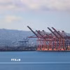 Quang cảnh cảng hàng hóa Long Beach, California, Mỹ. (Ảnh: THX/TTXVN)
