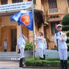 Lực lượng tiêu binh thực hiện nghi thức thượng cờ ASEAN ngày 8/8/2025. (Ảnh: An Đăng/TTXVN)