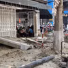 Khu vực xảy ra tai nạn lao động được rào chắn, tạm dừng thi công sáng 12/5. (Ảnh: Quốc Dũng/TTXVN)