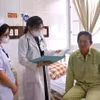 Bệnh nhân T.K.N hồi phục và được xuất viện sau 4 ngày điều trị tích cực. (Ảnh: TTXVN phát)