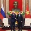 Chủ tịch nước Lương Cường tiếp Chủ tịch Duma Quốc gia Nga Vyacheslav Volodin. (Ảnh: Lâm Khánh/TTXVN)