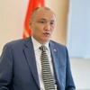 Đại sứ Cộng hòa Kazakhstan tại Việt Nam Kanat Tumysh trả lời phỏng vấn báo chí về nội dung liên quan đến chuyến thăm và quan hệ hợp tác hai nước. (Ảnh: Việt Đức/TTXVN)
