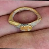 Chiếc nhẫn vàng 2.000 năm tuổi được phát hiện khi khai quật tại Công viên quốc gia Susita. (Nguồn: Công viên quốc gia Susita)