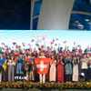 Hơn 100 thanh niên Việt Nam ở nước ngoài đến từ 32 quốc gia, vùng lãnh thổ ra mắt các đại biểu tại đêm bế mạc. (Ảnh: Phan Sáu/TTXVN)