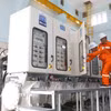 Công nhân ngành điện Thành phố Hồ Chí Minh kiểm tra vận hành Trạm biến áp 110 kV Chợ Lớn được đầu tư mới, hiện đại trong giai đoạn 2020-2025. (Ảnh: Thanh Vũ/TTXVN)
