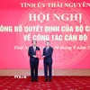 Ông Lê Minh Hưng, Ủy viên Bộ Chính trị, Bí thư Trung ương Đảng, Trưởng Ban Tổ chức Trung ương trao quyết định của Bộ Chính trị về việc điều động, phân công, chỉ định ông Trịnh Xuân Trường, Bí thư Tỉnh ủy Lào Cai, tham gia Ban Chấp hành, Ban Thường vụ, giữ chức Bí thư Tỉnh ủy Thái Nguyên nhiệm kỳ 2025-2030. (Ảnh: Thu Hằng/TTXVN)