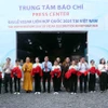 Cắt băng khánh thành Trung tâm Báo chí phục vụ Đại lễ Vesak Liên hợp quốc 2025. (Ảnh: Xuân Khu/TTXVN)