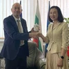 Đại sứ Việt Nam tại Bulgaria Nguyễn Thị Minh Nguyệt làm việc với ông Tsvetan Simeonov, Chủ tịch Phòng Thương mại và Công nghiệp Bulgaria (BCCI). (Ảnh: TTXVN phát)
