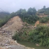Hiện trường vụ sạt lở. (Ảnh: Nguyễn Oanh/TTXVN)
