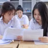 Học sinh nỗ lực ôn tập cho kỳ thi vào lớp 10. (Ảnh: Thanh Tùng/TTXVN)