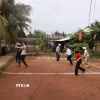 Du khách hào hứng với các trò chơi tại Điểm du lịch cộng đồng Cồn Chim, xã Hòa Minh (Vĩnh Long). (Ảnh: TTXVN phát)