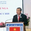 Ông Hoàng Minh Nhân, Chủ tịch Hội hữu nghị Việt Nam-Nga Thành phố Hồ Chí Minh, ôn lại ý nghĩa Cách mạng Tháng Mười Nga. (Ảnh: Xuân Khu/TTXVN)