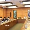Các đại biểu Quốc hội tỉnh Hưng Yên và thành phố Hải Phòng thảo luận tại tổ 9. (Ảnh: Tuấn Anh/TTXVN)