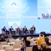Các diễn giả tại phiên toàn thể 5 trong khuôn khổ Diễn đàn Tương lai ASEAN 2026. (Ảnh: An Đăng/TTXVN)