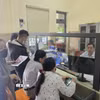 Nhờ ứng dụng AI vào thủ tục hành chính, các địa phương ở thành phố Đà Nẵng đã rút ngắn thời gian xử lý, không để xảy ra tình trạng hồ sơ bị “quay vòng” vì lỗi nhỏ. (Ảnh: Khoa Chương/TTXVN)