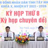 Lãnh đạo Hội đồng Nhân dân tỉnh Tây Ninh chủ trì Kỳ họp thứ 8. (Ảnh: Thanh Tân/TTXVN)