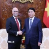 Chủ tịch nước Lương Cường tiếp Đại sứ Canada tại Việt Nam Shawn Steil đến chào từ biệt. (Ảnh: Lâm Khánh/TTXVN)
