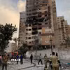 Tòa nhà tại Tehran, Iran bị hư hại sau cuộc tấn công của Israel. (Ảnh: AA/TTXVN)