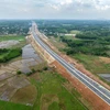 Một đoạn cao tốc Quảng Ngãi-Hoài Nhơn. (Ảnh: TTXVN phát)