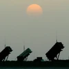 Khẩu đội tên lửa phòng không Patriot của Mỹ tại căn cứ không quân ở sa mạc miền Nam Iraq. (Ảnh: AFP/TTXVN)
